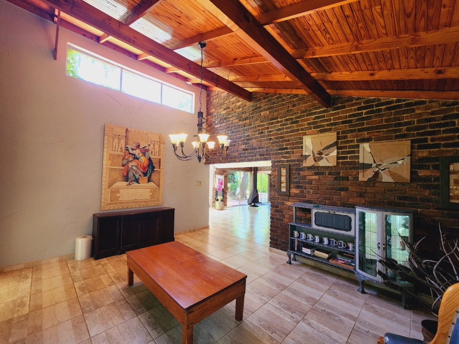 4 Bedroom Property for Sale in Grimbeeck Park North West